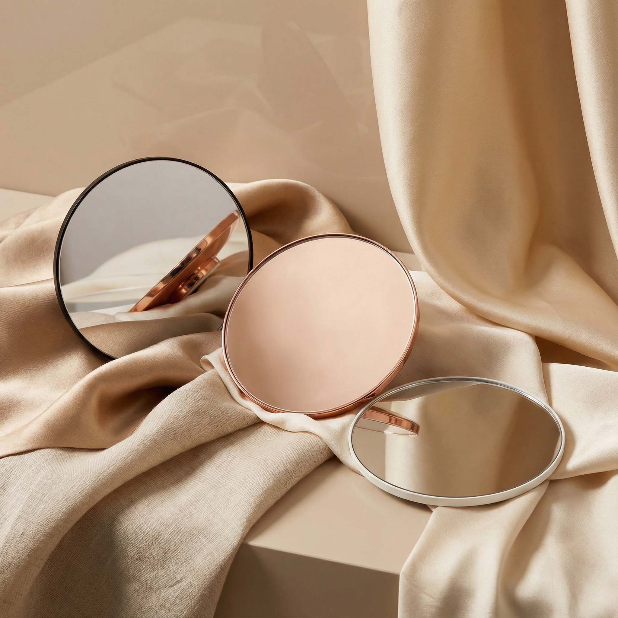 Lara 10x Magnifying Mirror for Vera