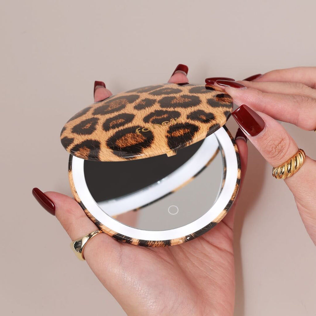 Mini Taylor LED Compact Mirror